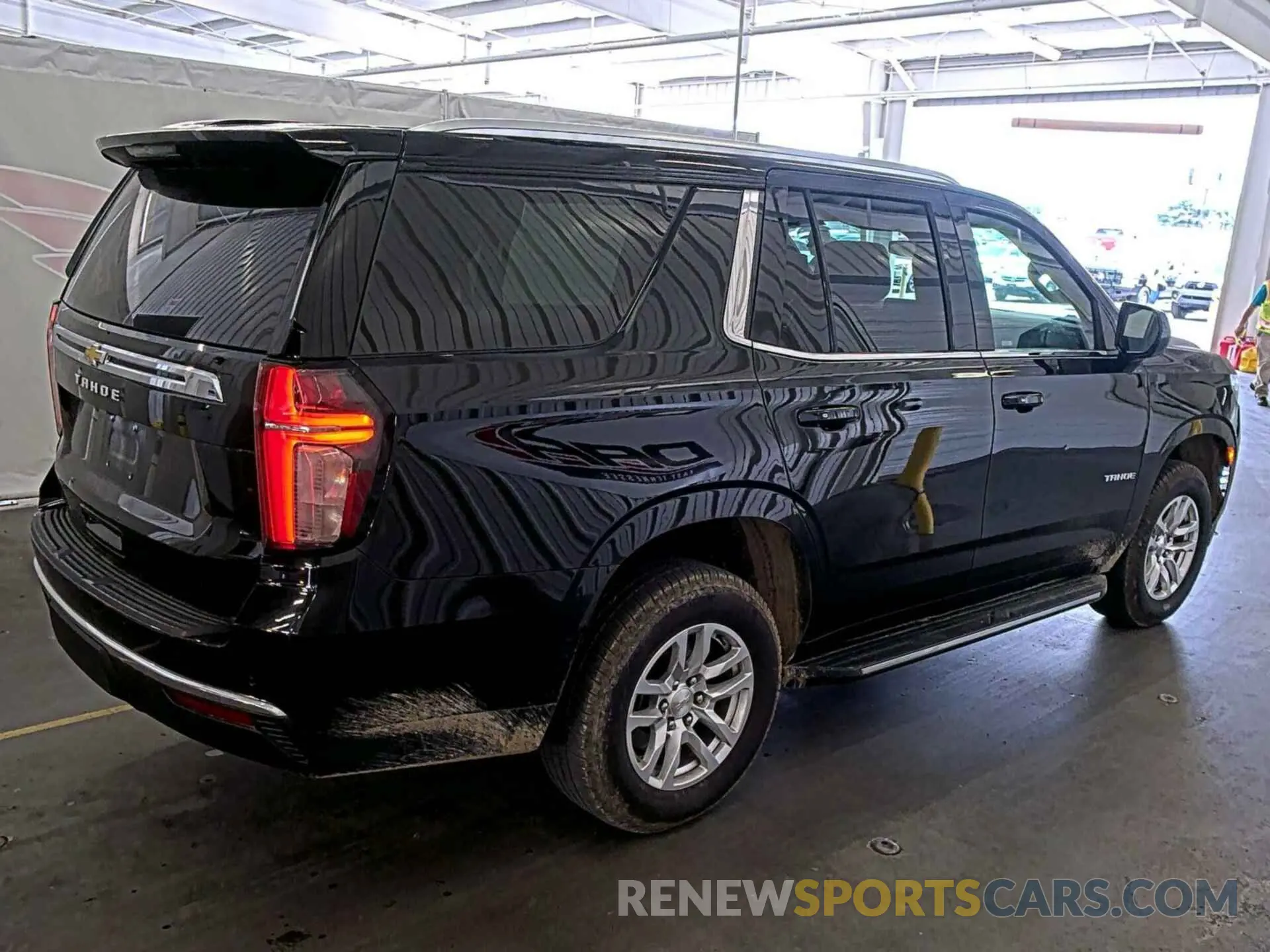 13 Photograph of a damaged car 1GNSKMKD7NR129745 CHEVROLET TAHOE 2022