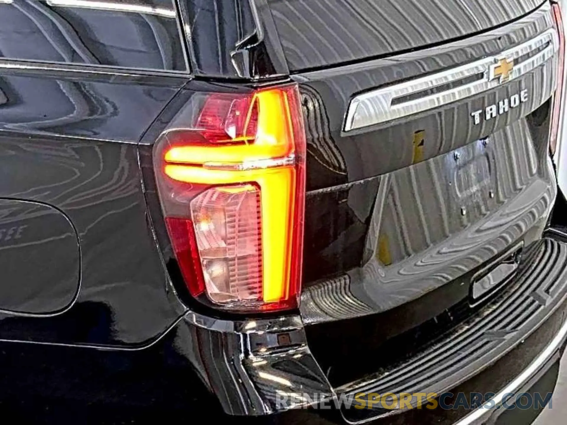 14 Photograph of a damaged car 1GNSKMKD7NR129745 CHEVROLET TAHOE 2022