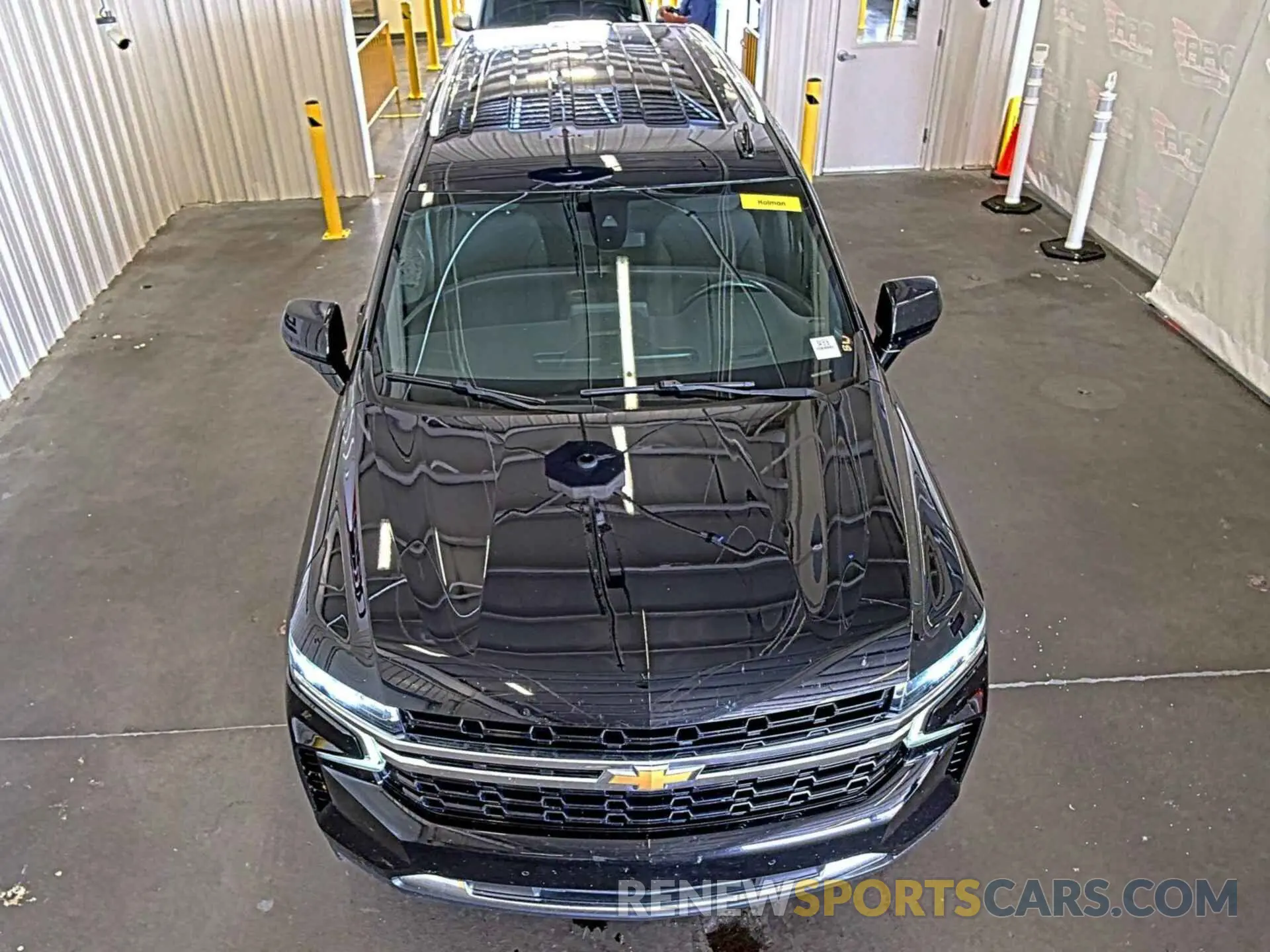 5 Photograph of a damaged car 1GNSKMKD7NR129745 CHEVROLET TAHOE 2022