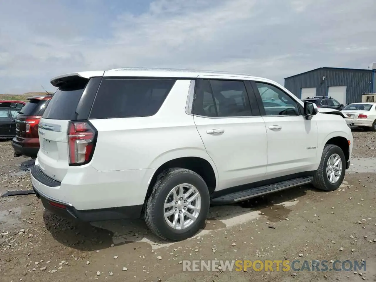 3 Photograph of a damaged car 1GNSKNKD1NR166344 CHEVROLET TAHOE 2022