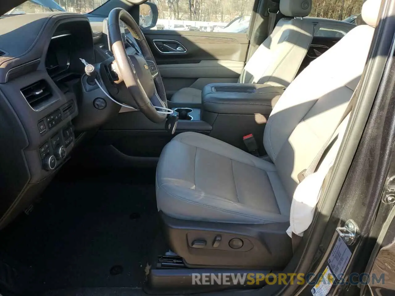 7 Photograph of a damaged car 1GNSKNKD2NR309561 CHEVROLET TAHOE 2022