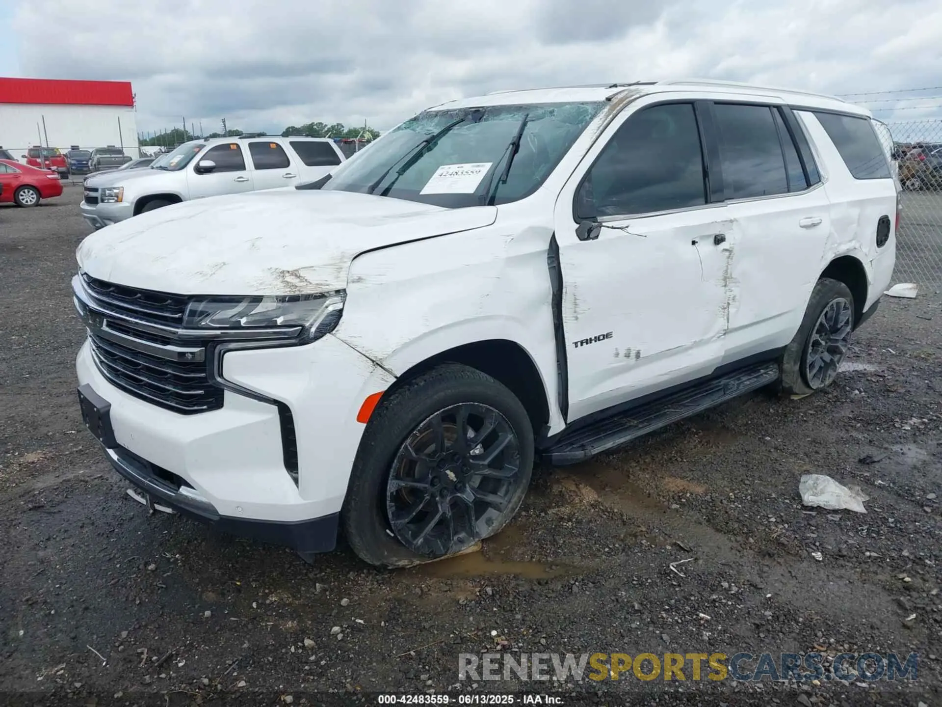 2 Photograph of a damaged car 1GNSKNKD3NR325364 CHEVROLET TAHOE 2022