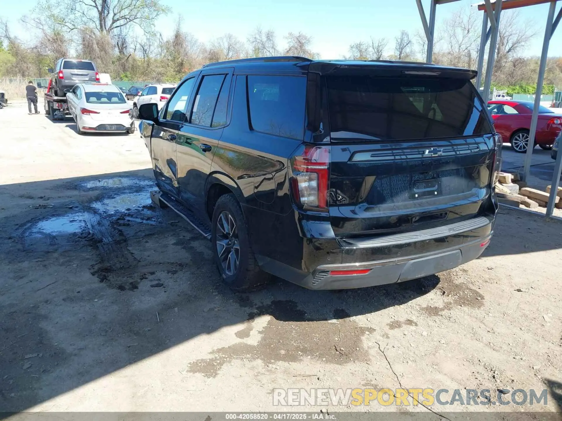 3 Фотография поврежденного автомобиля 1GNSKPKD1NR242429 CHEVROLET TAHOE 2022