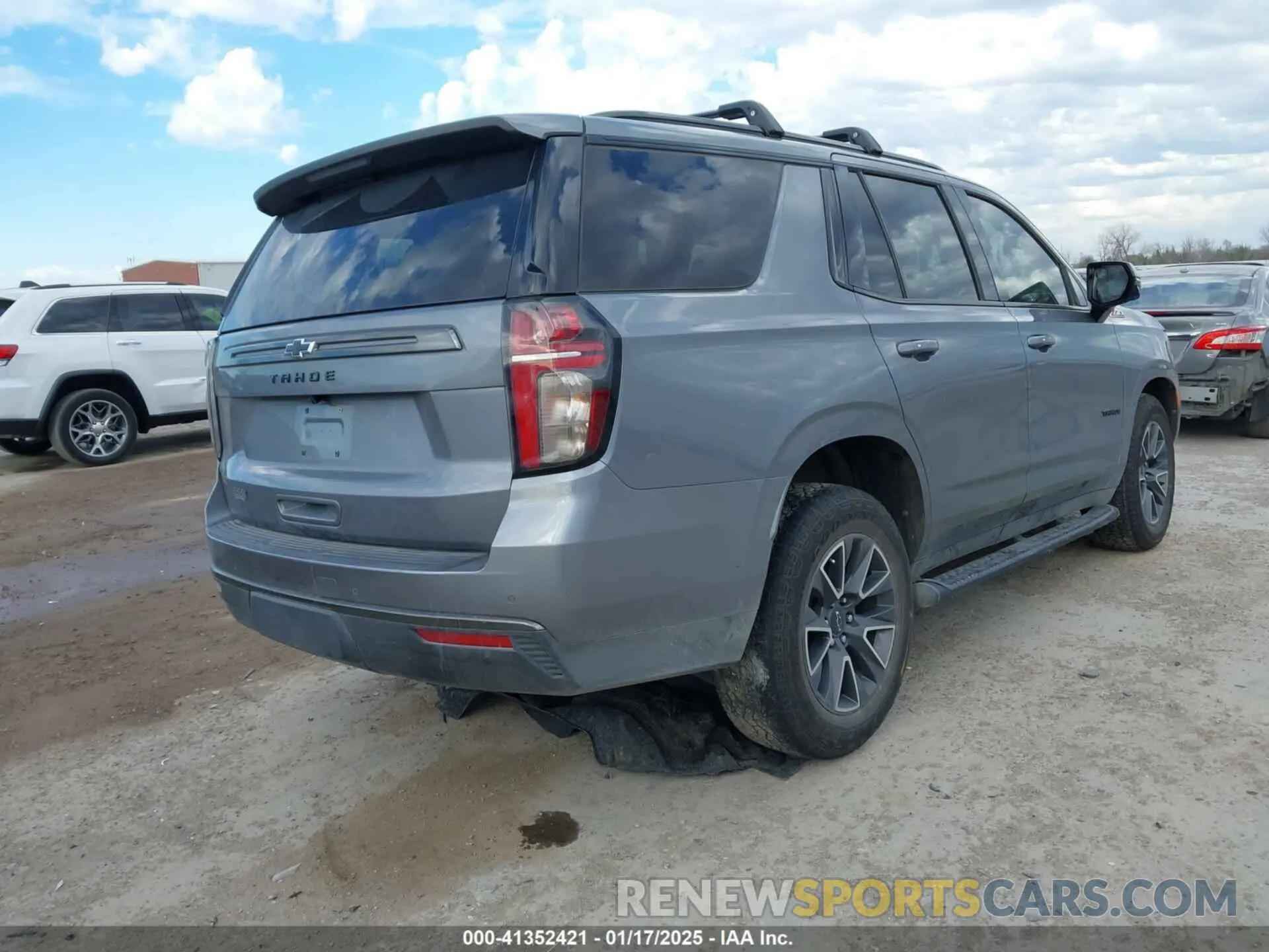 4 Фотография поврежденного автомобиля 1GNSKPKD2NR309121 CHEVROLET TAHOE 2022