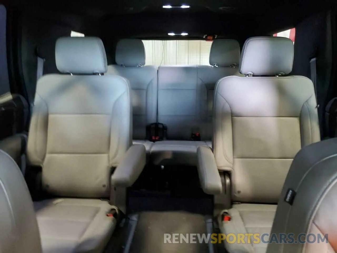 10 Фотография поврежденного автомобиля 1GNSKPKD3NR341124 CHEVROLET TAHOE 2022