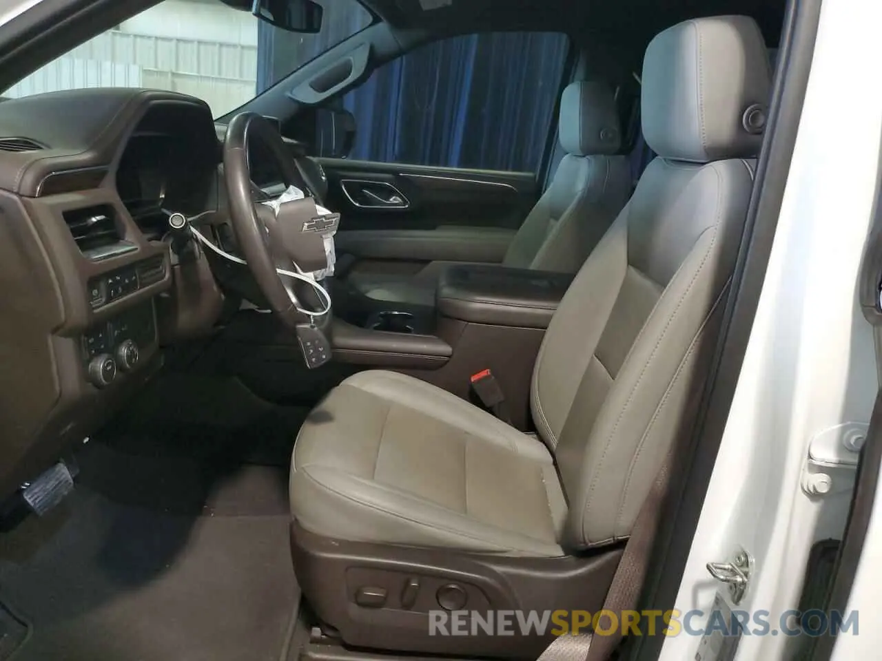 7 Фотография поврежденного автомобиля 1GNSKPKD3NR341124 CHEVROLET TAHOE 2022