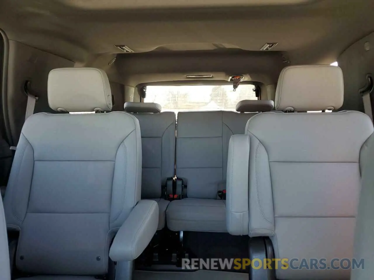 10 Фотография поврежденного автомобиля 1GNSKPKD4NR330133 CHEVROLET TAHOE 2022