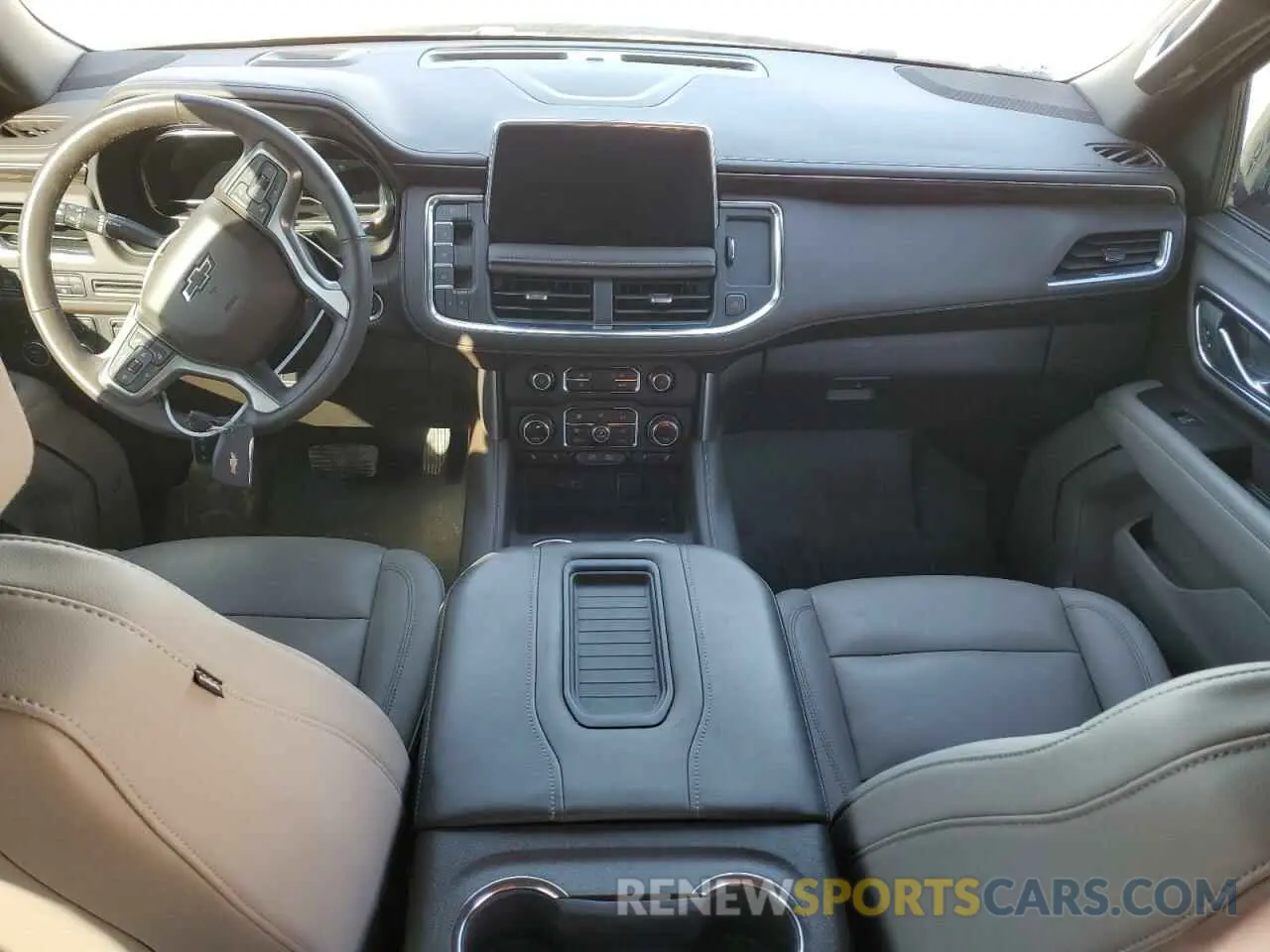 8 Фотография поврежденного автомобиля 1GNSKPKD4NR330133 CHEVROLET TAHOE 2022