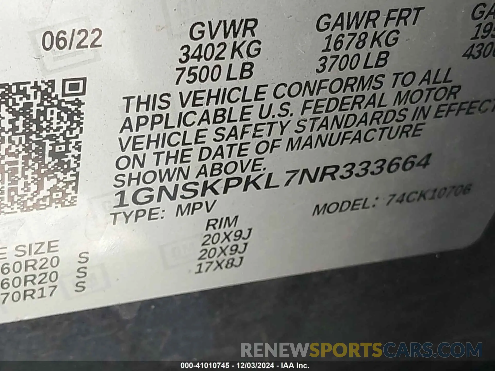 9 Photograph of a damaged car 1GNSKPKL7NR333664 CHEVROLET TAHOE 2022