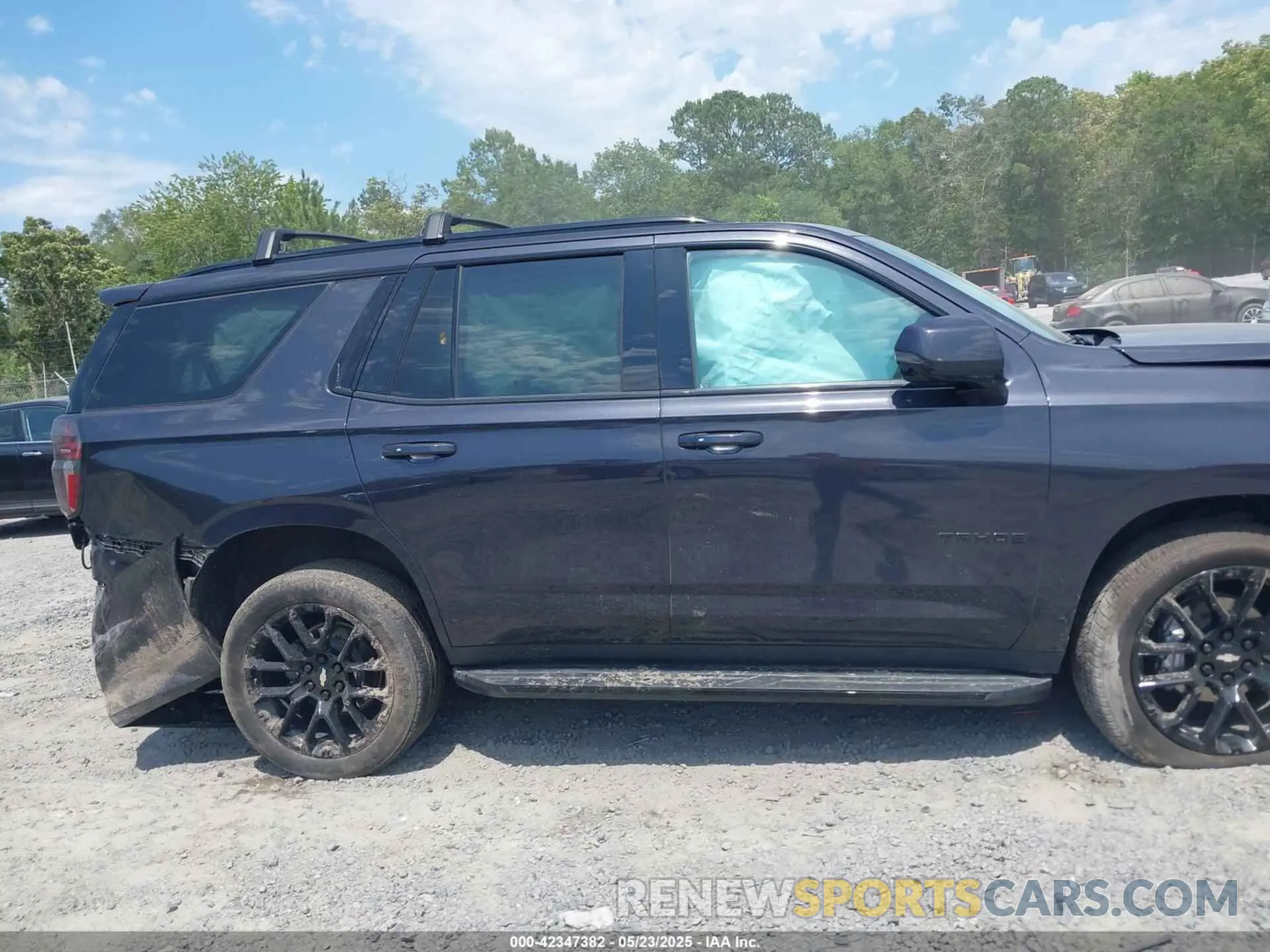 13 Photograph of a damaged car 1GNSKRKD6NR361508 CHEVROLET TAHOE 2022
