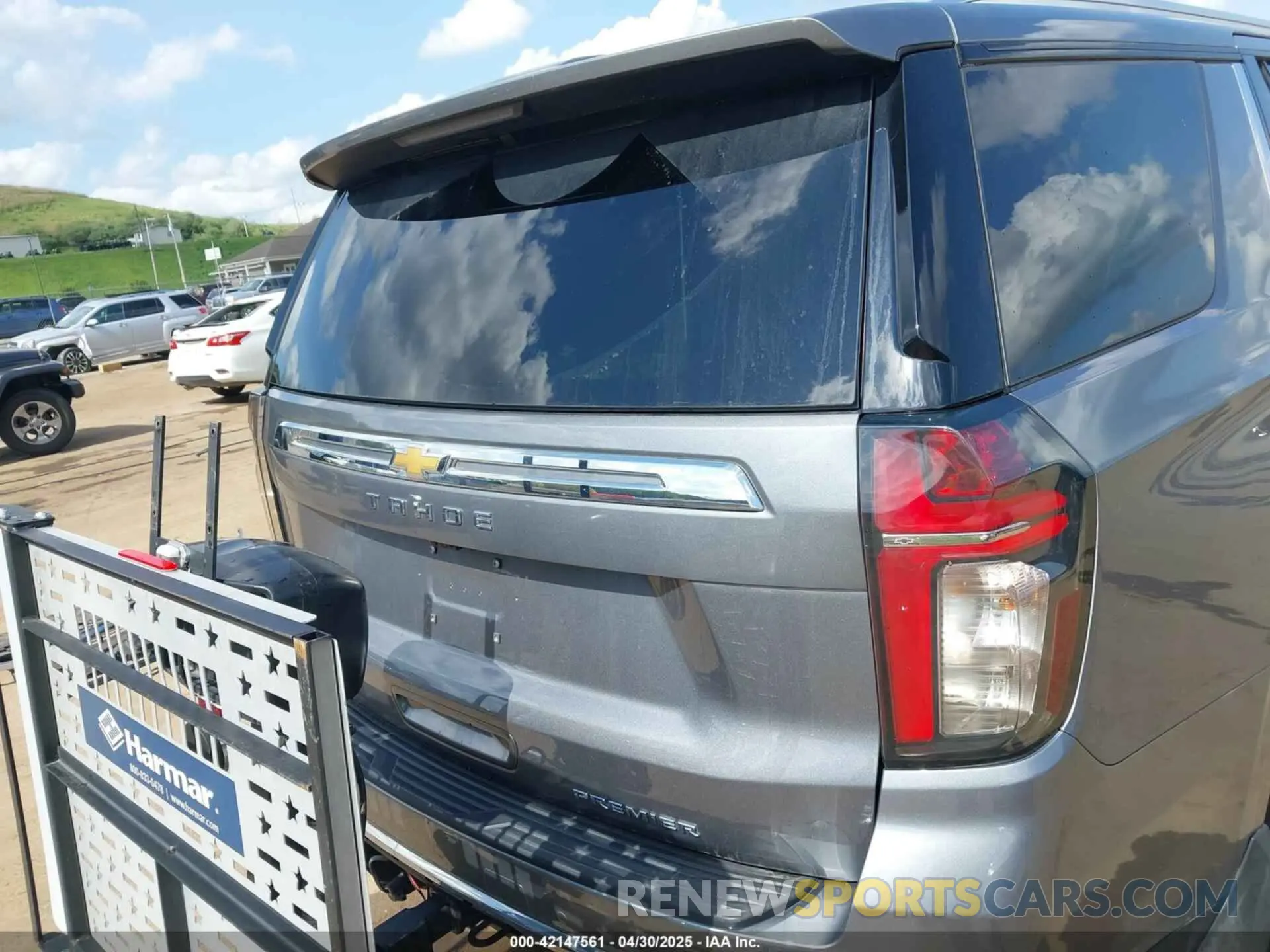 16 Photograph of a damaged car 1GNSKSKD3NR313343 CHEVROLET TAHOE 2022