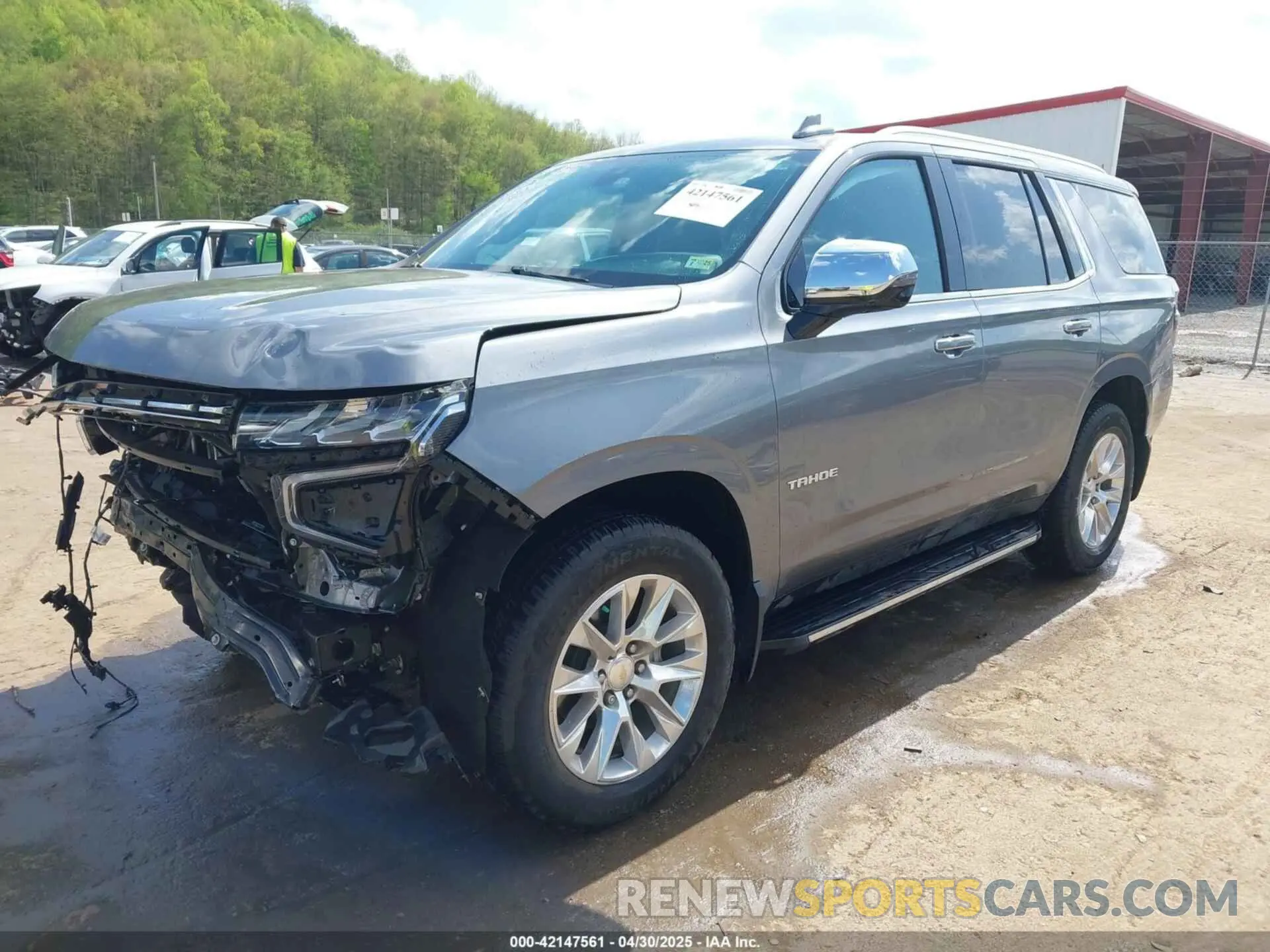 2 Photograph of a damaged car 1GNSKSKD3NR313343 CHEVROLET TAHOE 2022