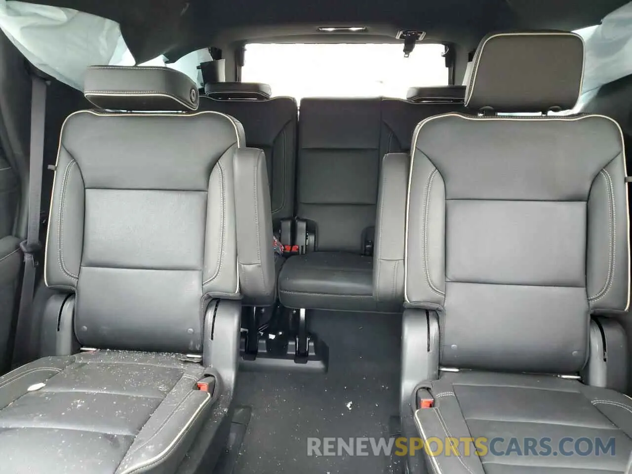 10 Фотография поврежденного автомобиля 1GNSKSKD4NR147415 CHEVROLET TAHOE 2022