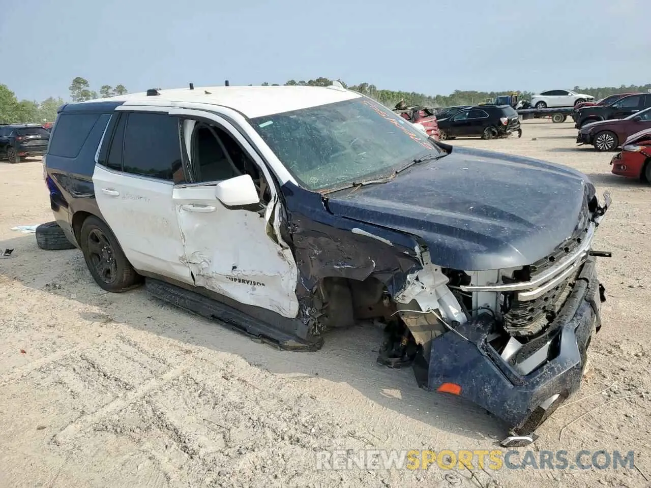 4 Фотография поврежденного автомобиля 1GBSCLED2PR176720 CHEVROLET TAHOE 2023