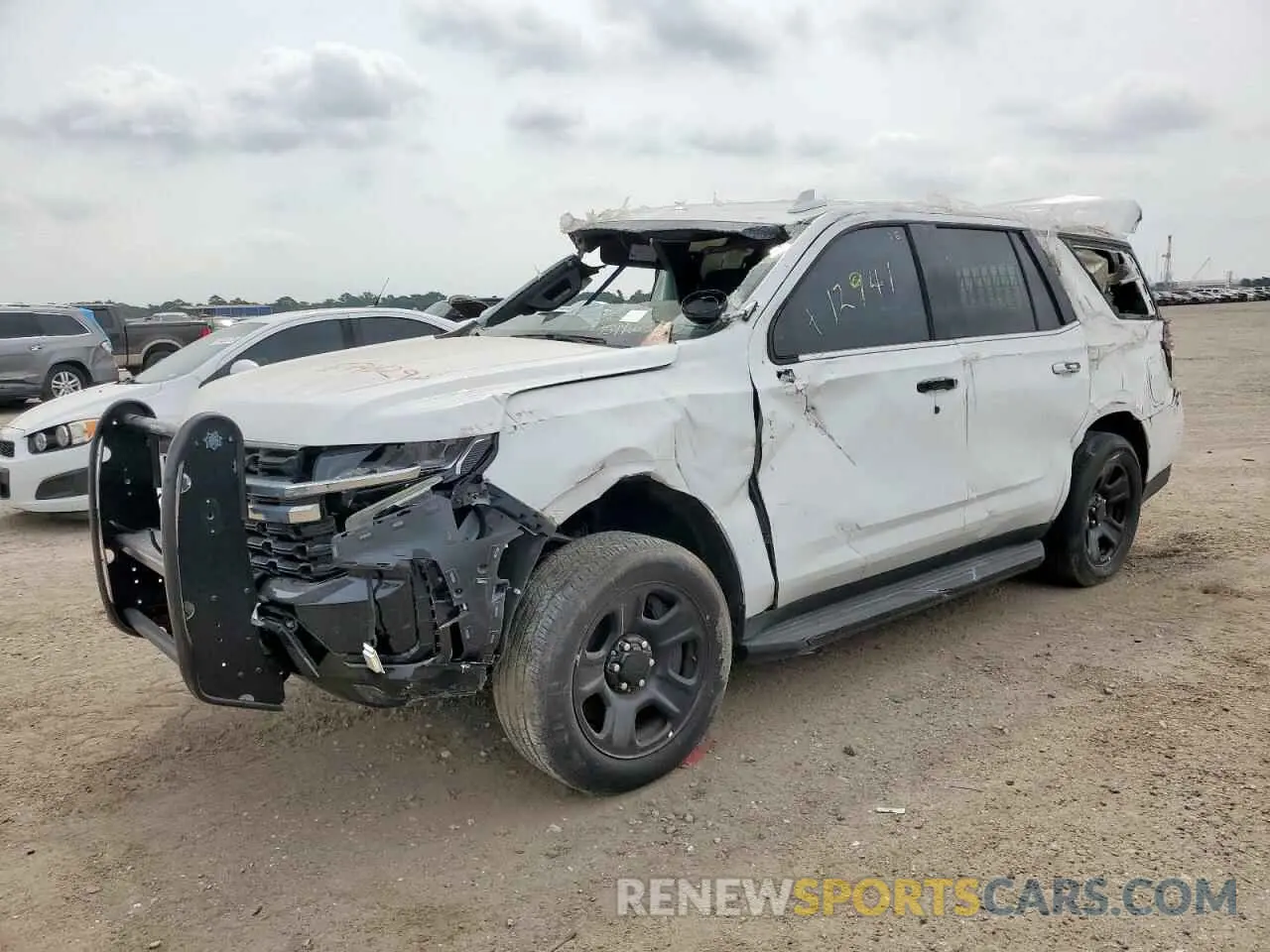 1 Фотография поврежденного автомобиля 1GBSCLED3PR299474 CHEVROLET TAHOE 2023