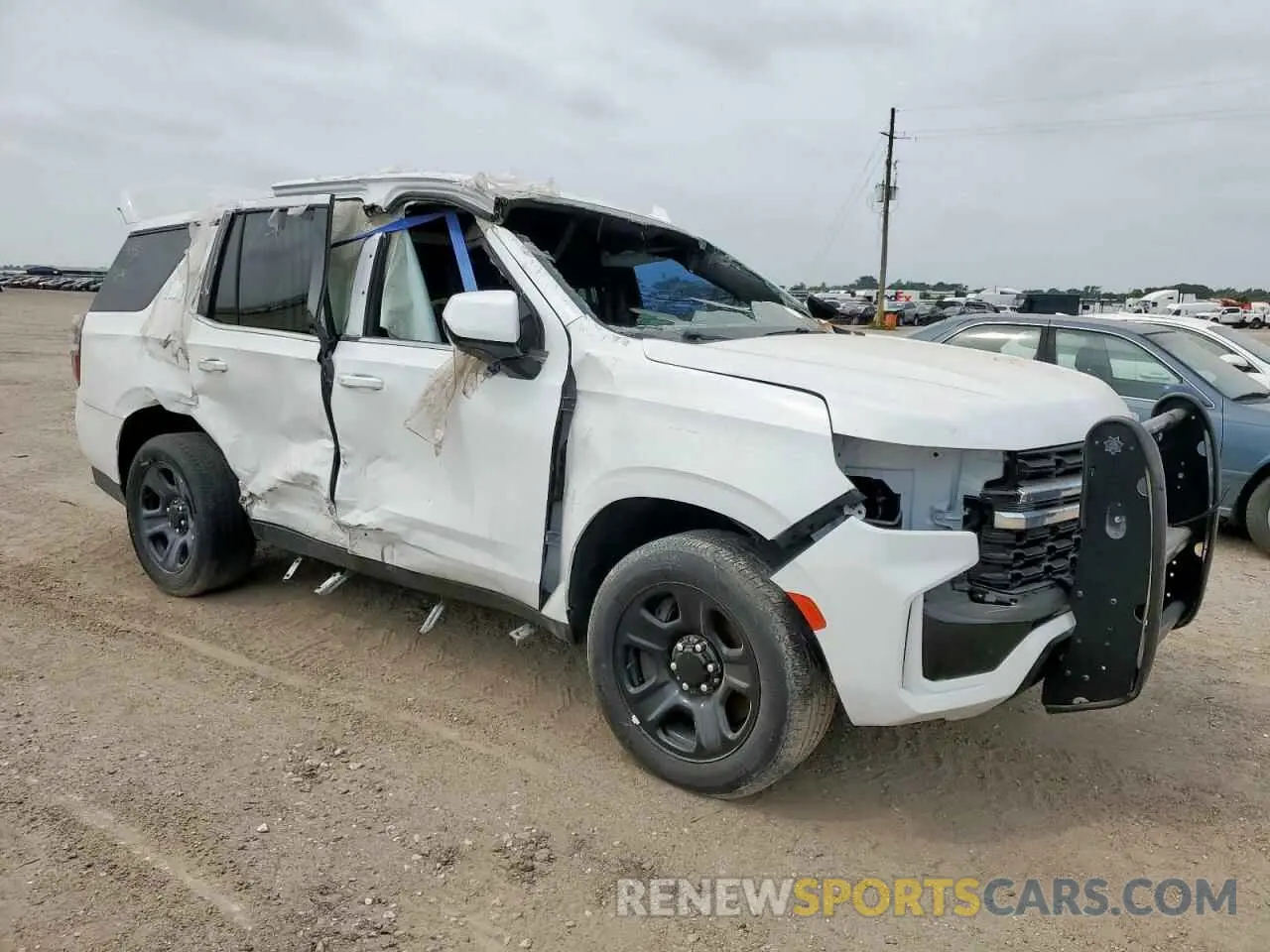 4 Фотография поврежденного автомобиля 1GBSCLED3PR299474 CHEVROLET TAHOE 2023