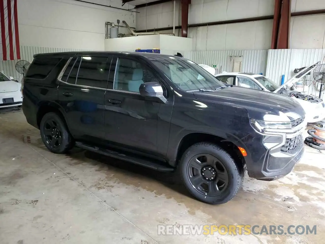 4 Фотография поврежденного автомобиля 1GNSCLED0PR396778 CHEVROLET TAHOE 2023