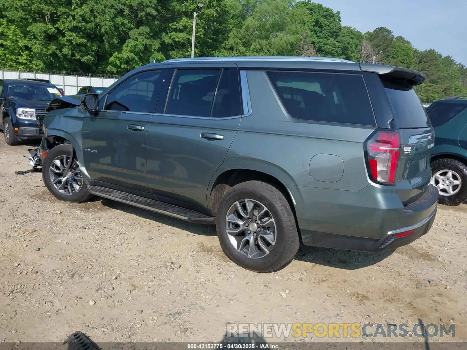 3 Фотография поврежденного автомобиля 1GNSCNKD3PR305891 CHEVROLET TAHOE 2023