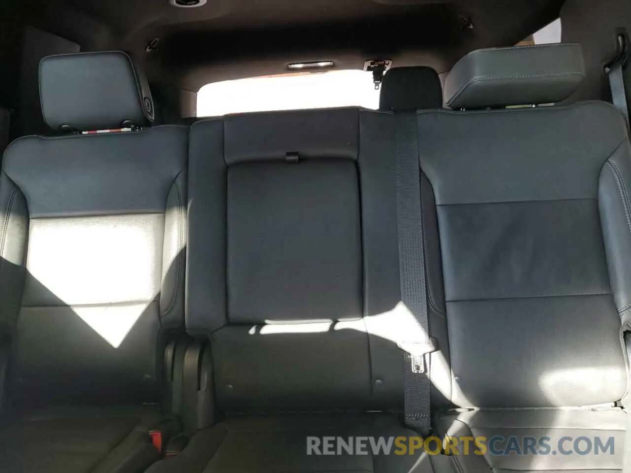 10 Фотография поврежденного автомобиля 1GNSCNKD5PR305164 CHEVROLET TAHOE 2023