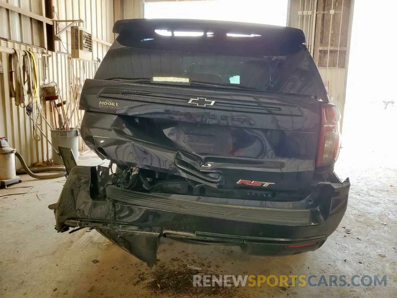 6 Photograph of a damaged car 1GNSCRKD5PR290351 CHEVROLET TAHOE 2023
