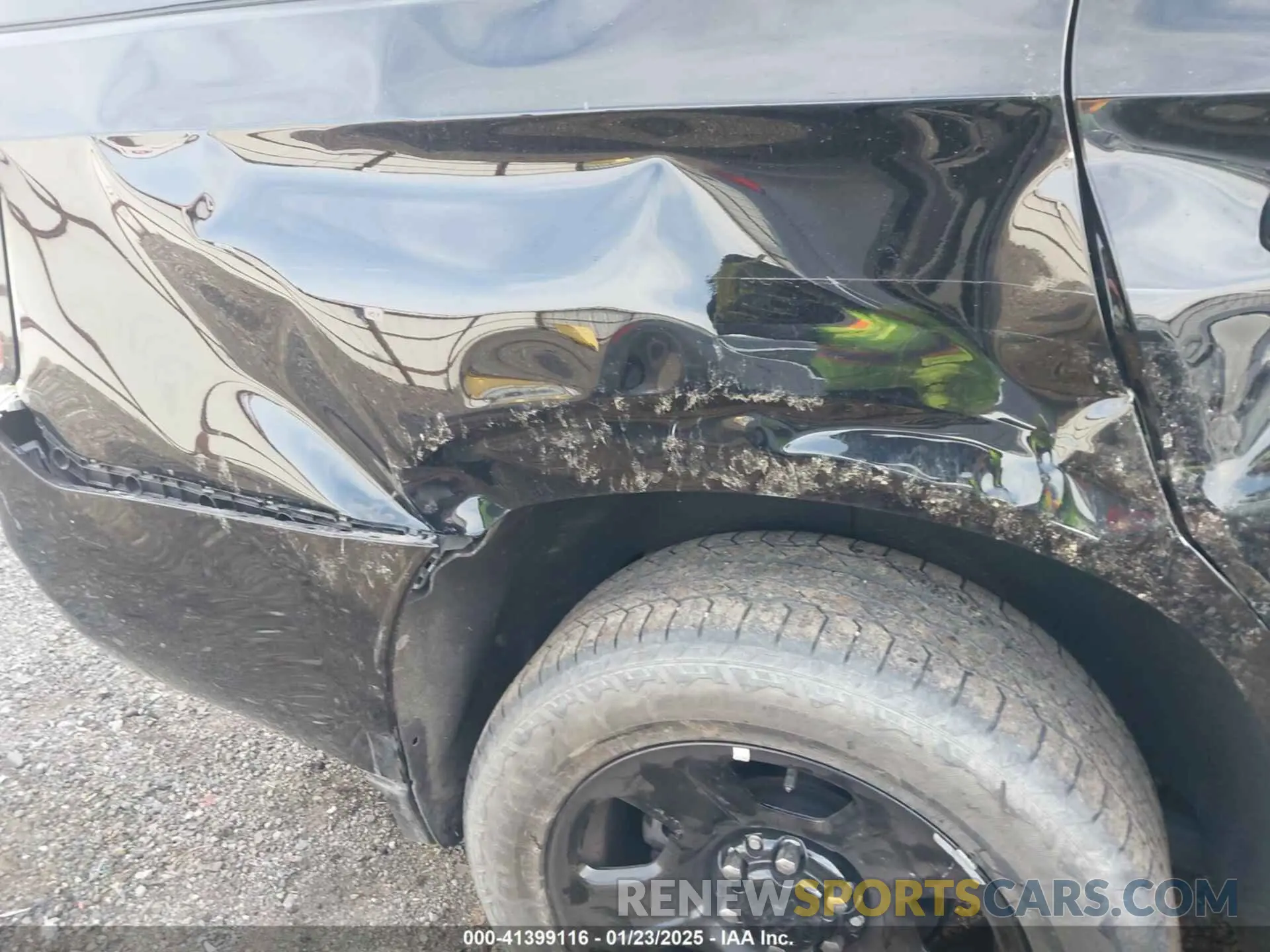 18 Photograph of a damaged car 1GNSKLED9PR474946 CHEVROLET TAHOE 2023