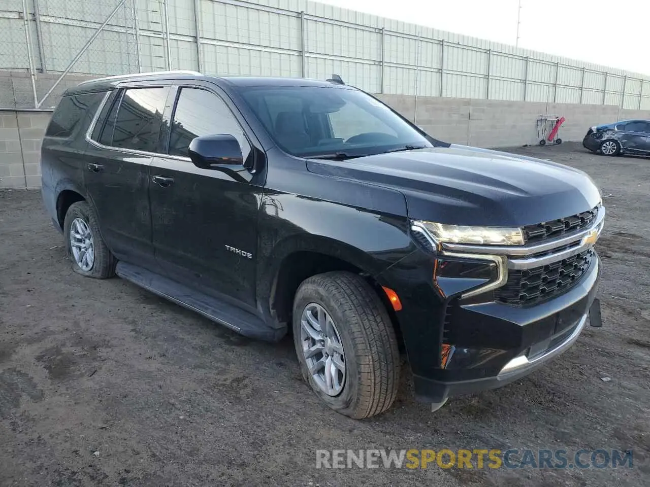 4 Фотография поврежденного автомобиля 1GNSKMKD4PR184687 CHEVROLET TAHOE 2023