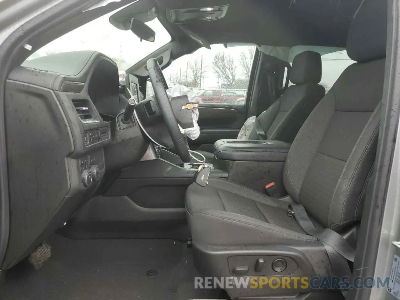 7 Photograph of a damaged car 1GNSKMKD5PR474422 CHEVROLET TAHOE 2023