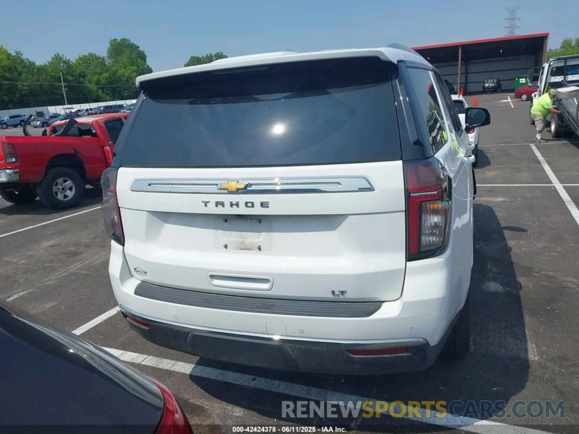 16 Photograph of a damaged car 1GNSKNKD6PR468151 CHEVROLET TAHOE 2023