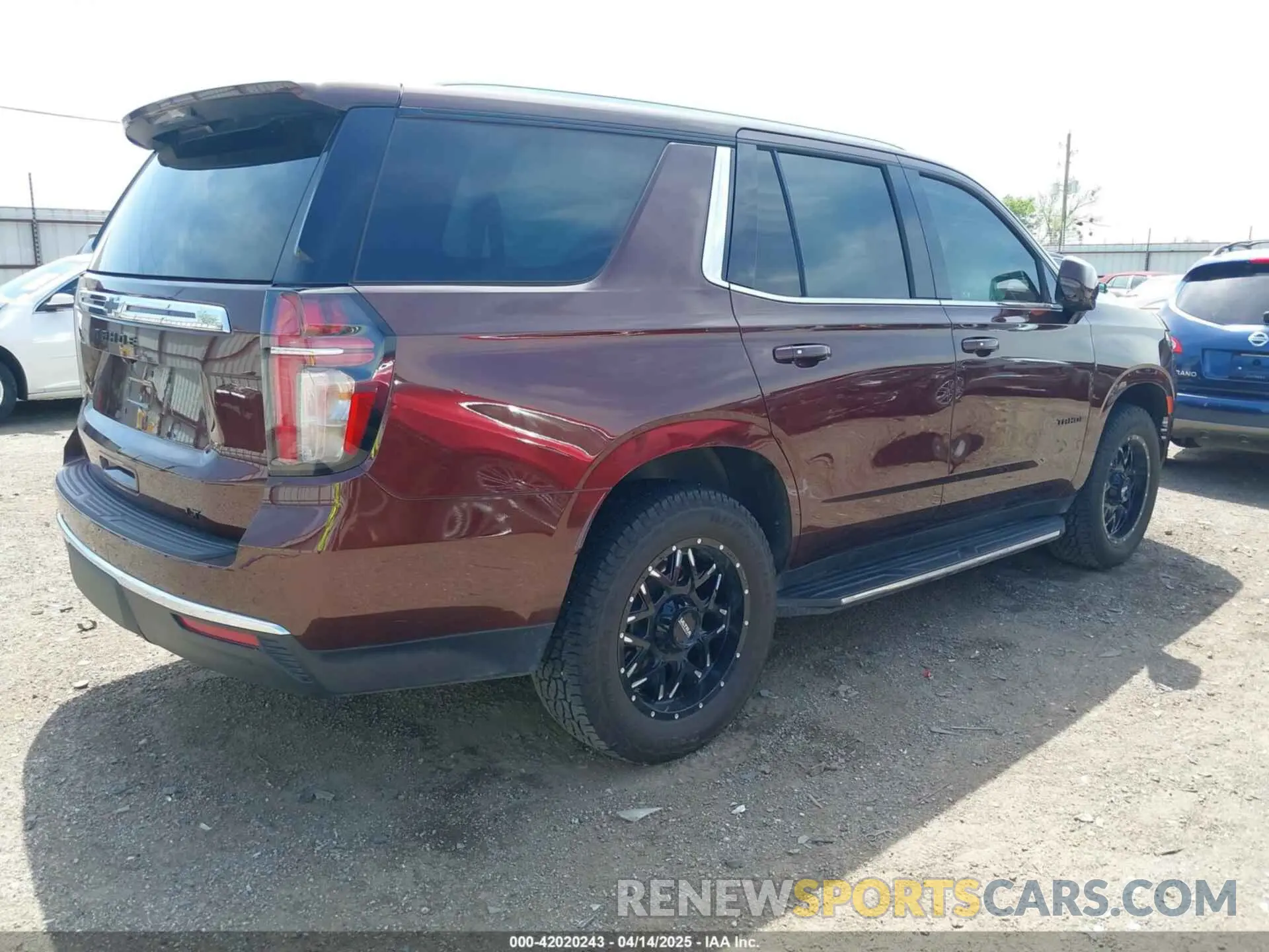 4 Фотография поврежденного автомобиля 1GNSKNKD7PR106524 CHEVROLET TAHOE 2023