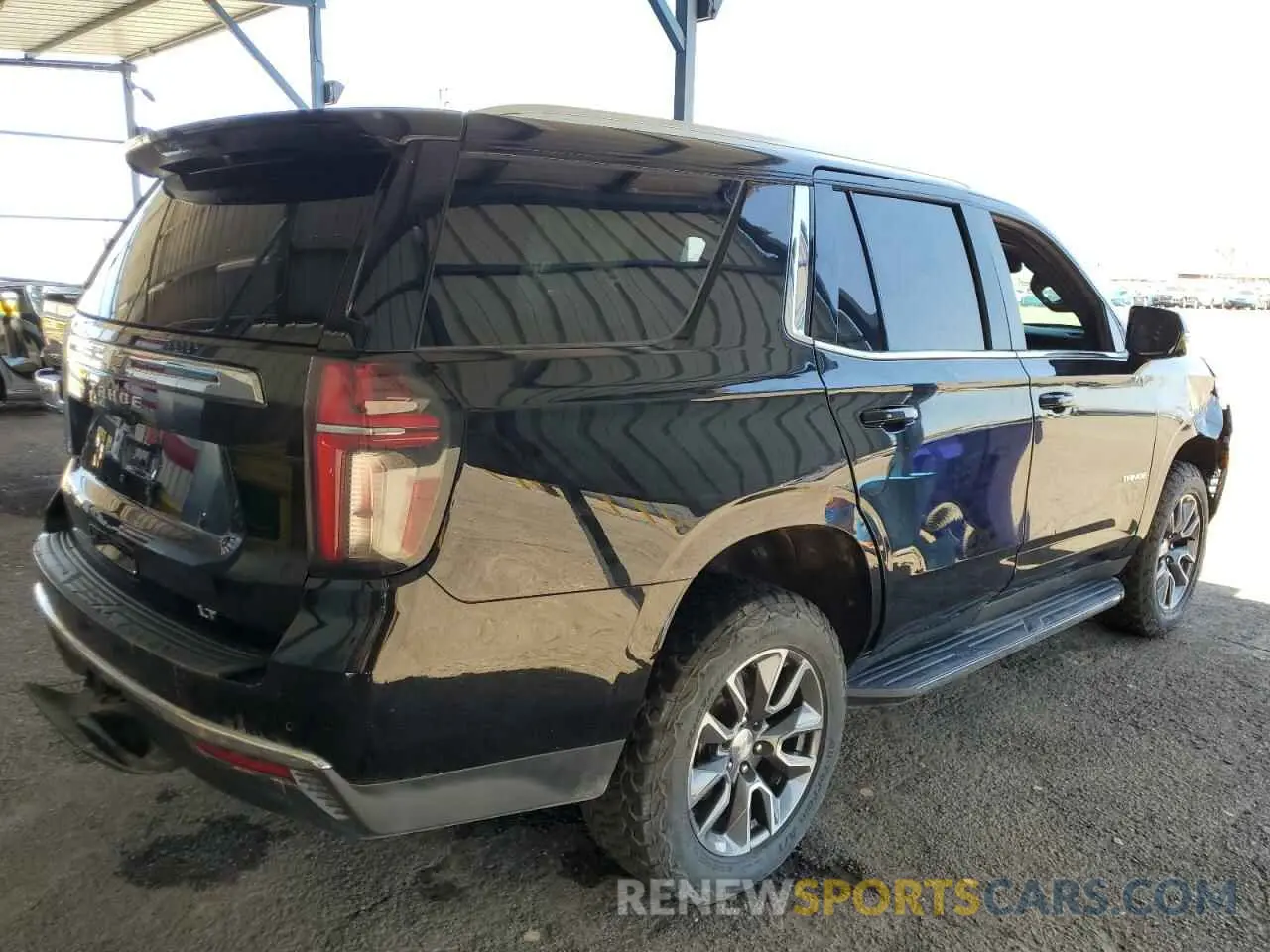 3 Фотография поврежденного автомобиля 1GNSKNKD8PR289979 CHEVROLET TAHOE 2023