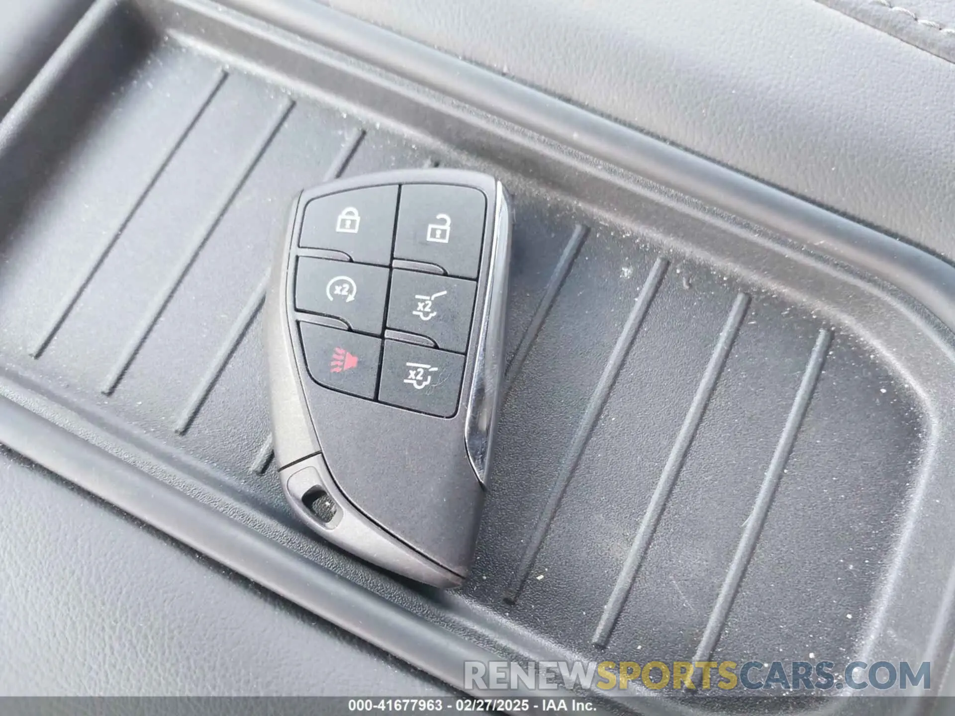 11 Фотография поврежденного автомобиля 1GNSKPKD1PR356319 CHEVROLET TAHOE 2023