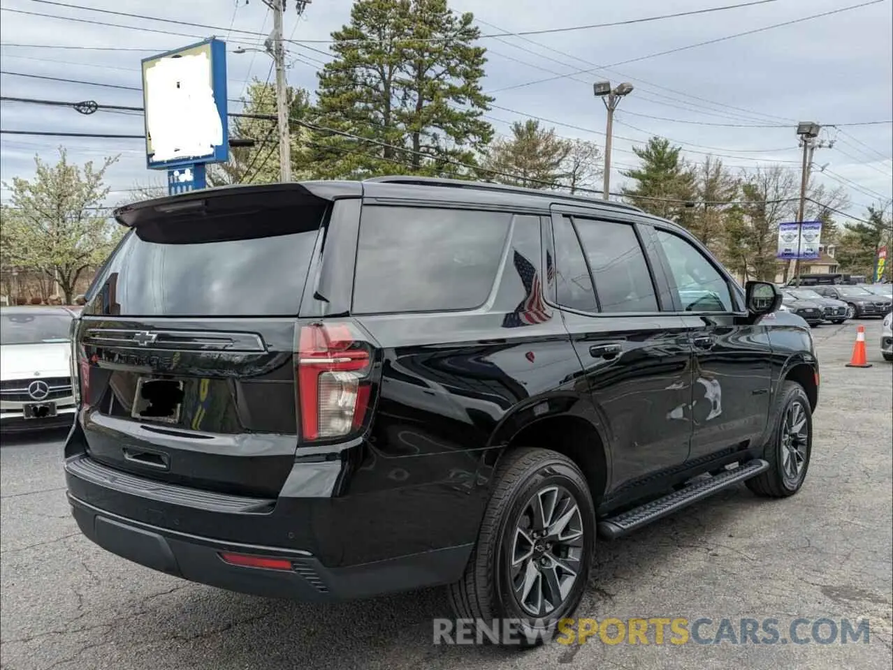 4 Photograph of a damaged car 1GNSKPKD8PR123506 CHEVROLET TAHOE 2023