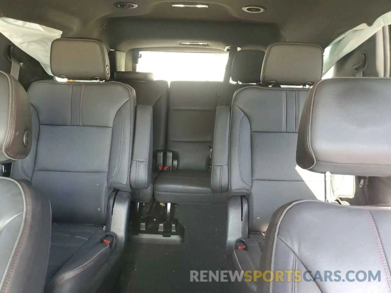 10 Фотография поврежденного автомобиля 1GNSKRKD2PR327701 CHEVROLET TAHOE 2023
