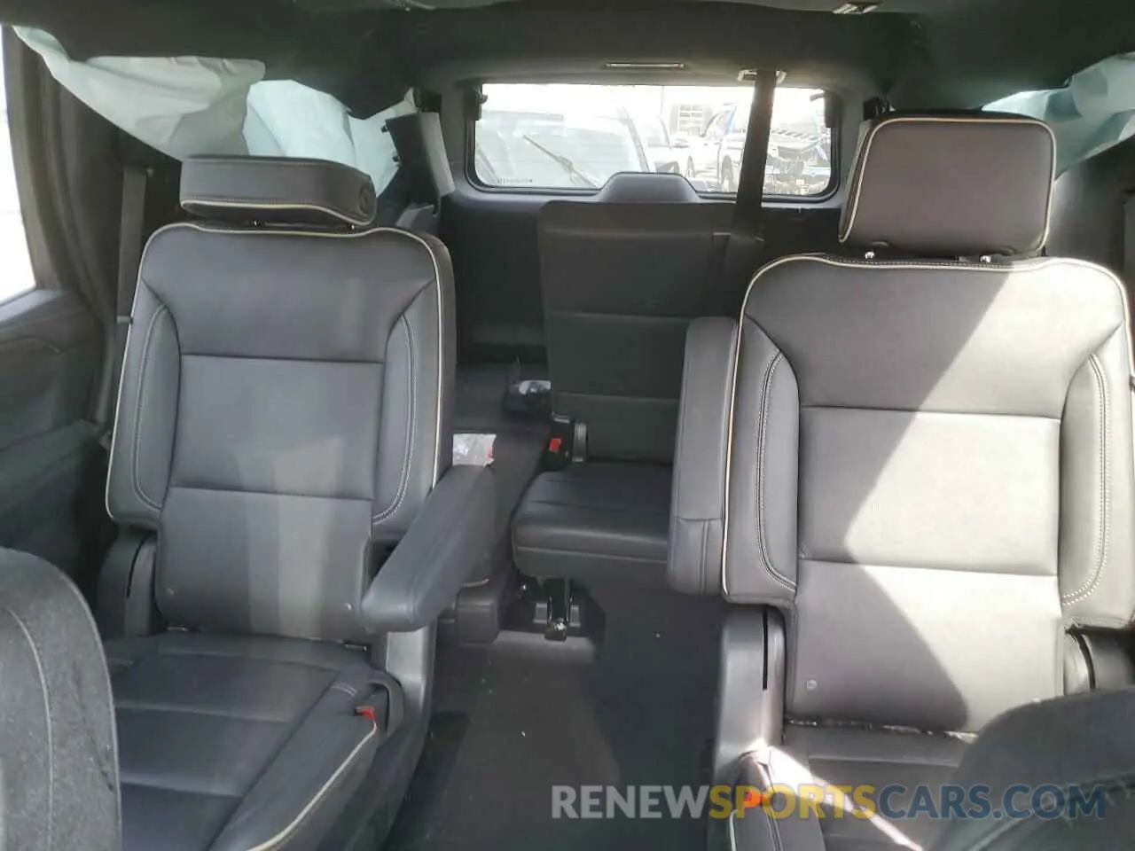 10 Фотография поврежденного автомобиля 1GNSKSKD0PR220119 CHEVROLET TAHOE 2023