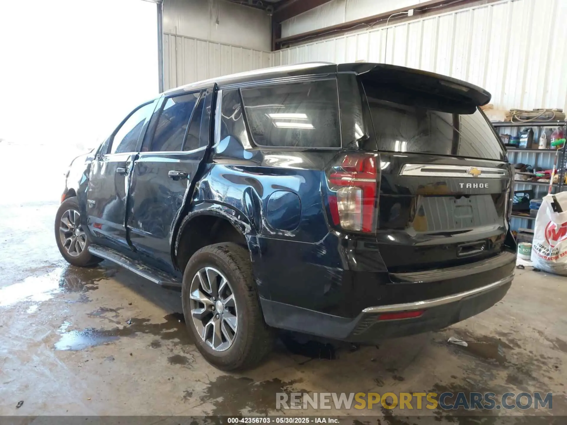 3 Фотография поврежденного автомобиля 1GNSCMKD8RR184286 CHEVROLET TAHOE 2024