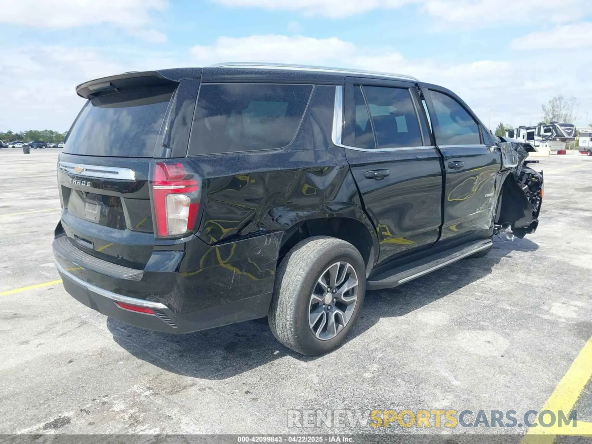 4 Фотография поврежденного автомобиля 1GNSCNKD5RR119420 CHEVROLET TAHOE 2024