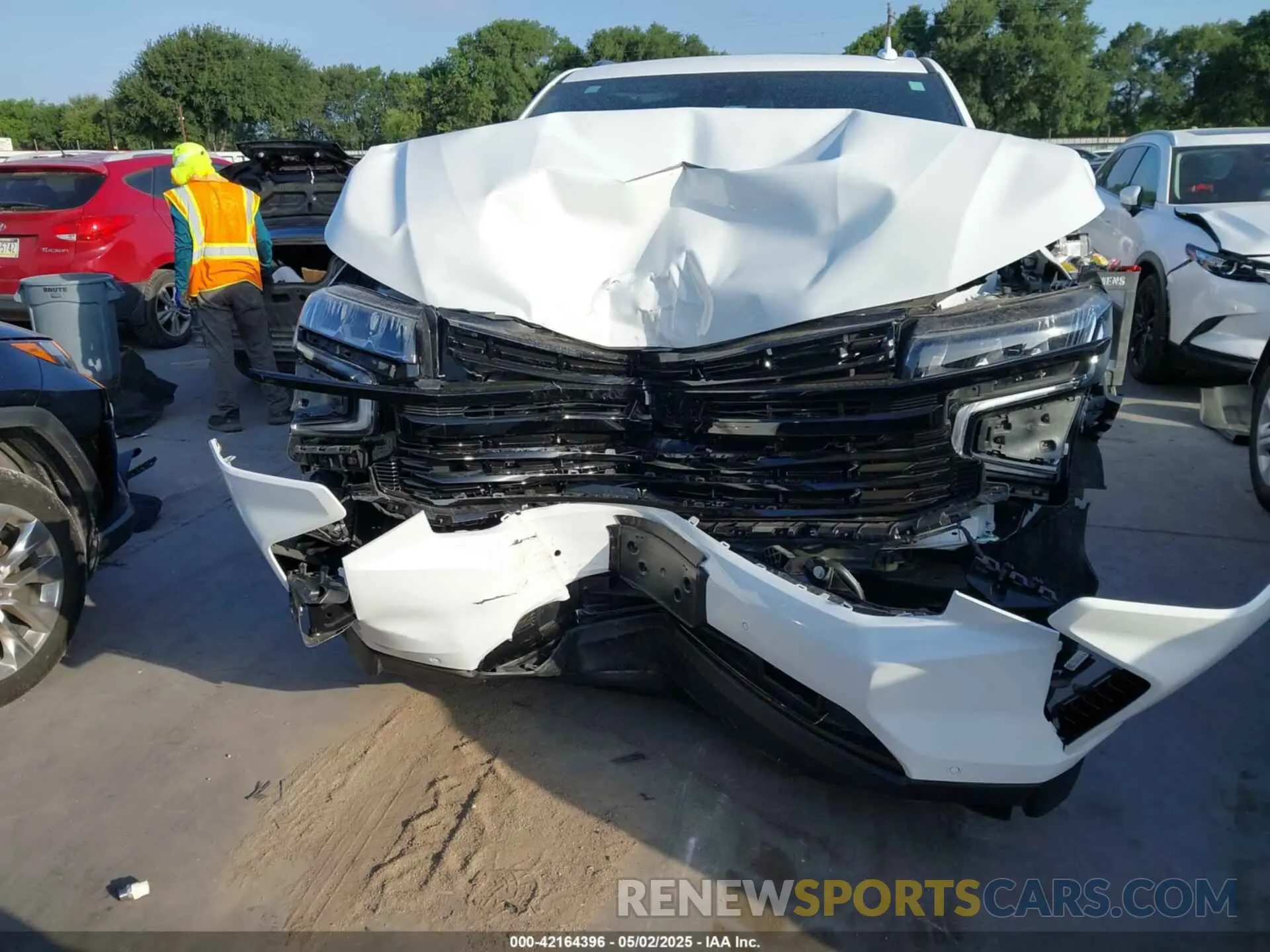 12 Фотография поврежденного автомобиля 1GNSCRKD3RR340893 CHEVROLET TAHOE 2024