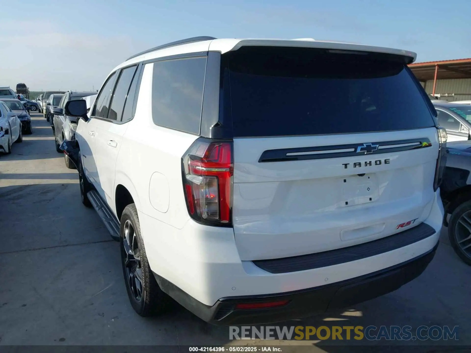 3 Фотография поврежденного автомобиля 1GNSCRKD3RR340893 CHEVROLET TAHOE 2024