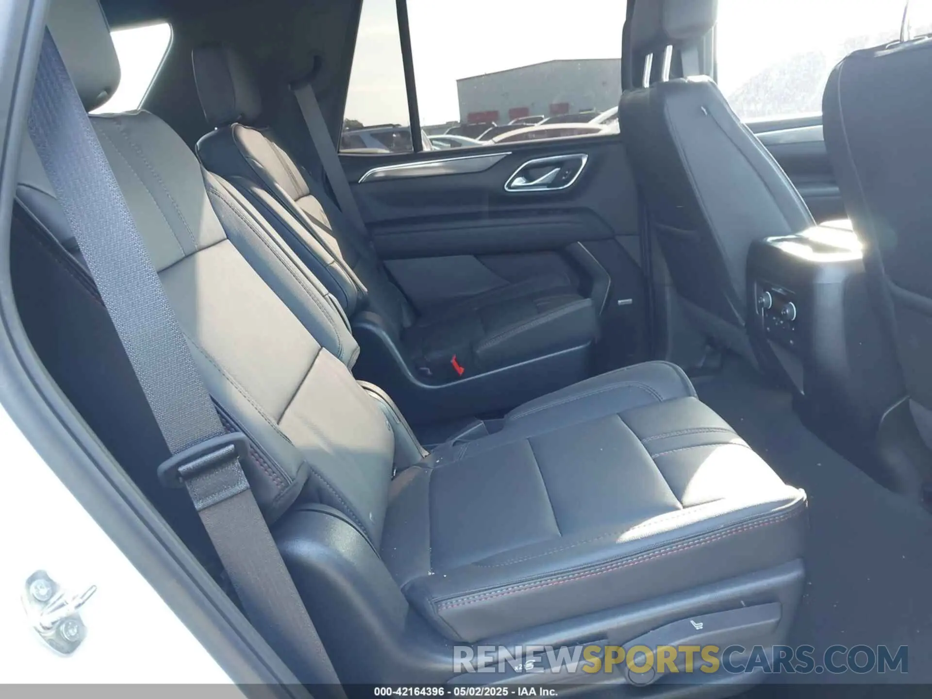 8 Фотография поврежденного автомобиля 1GNSCRKD3RR340893 CHEVROLET TAHOE 2024