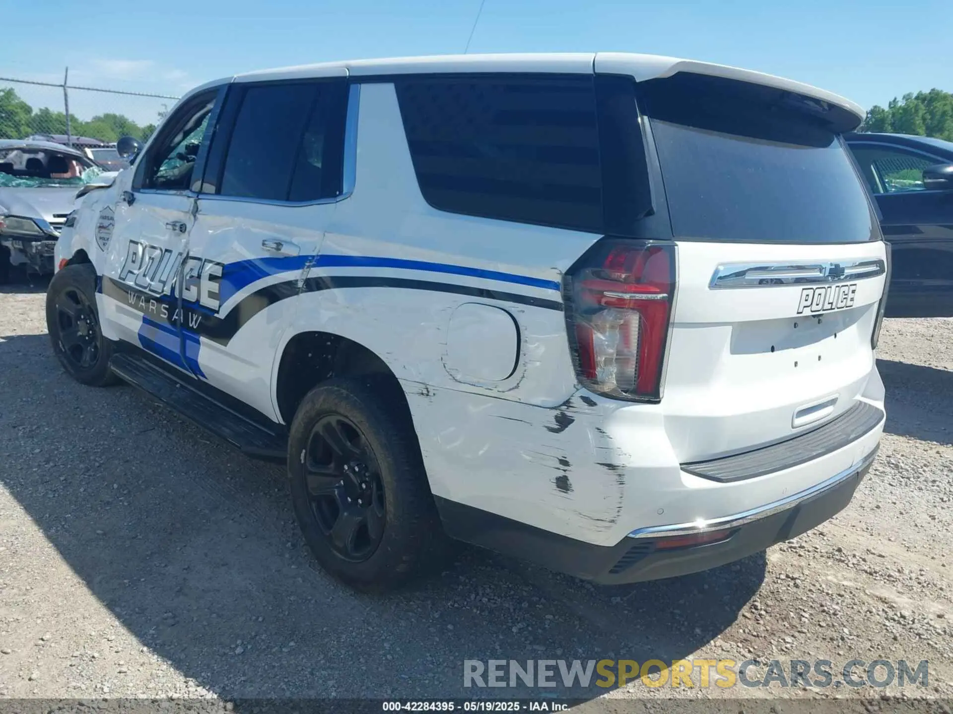 3 Фотография поврежденного автомобиля 1GNSKLED5RR155692 CHEVROLET TAHOE 2024