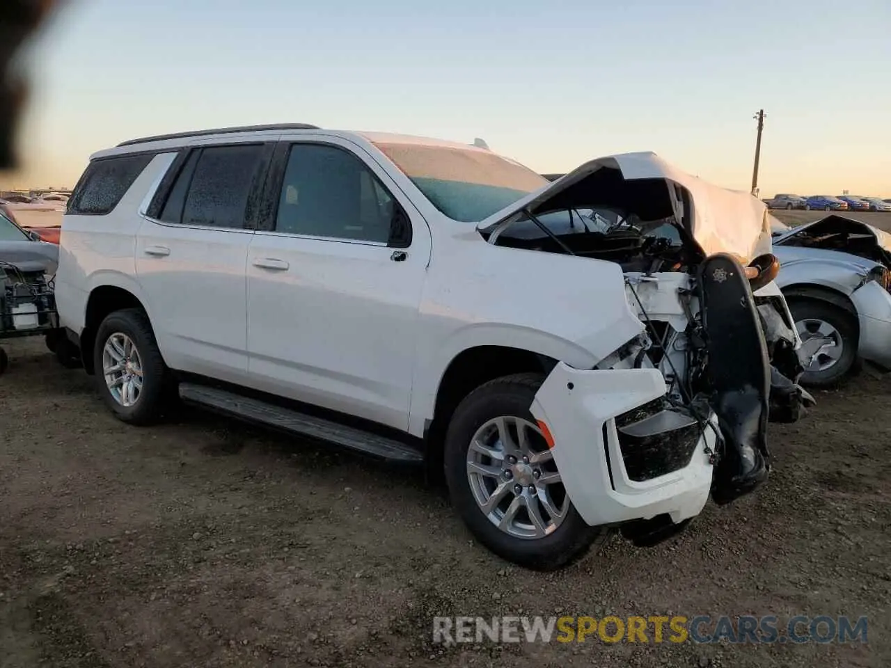 4 Фотография поврежденного автомобиля 1GNSKLED6RR271693 CHEVROLET TAHOE 2024