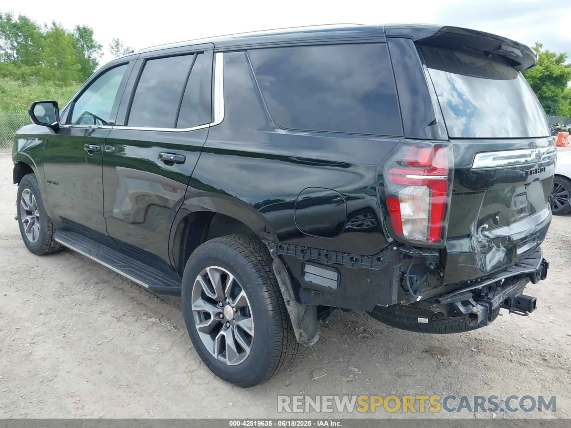 3 Photograph of a damaged car 1GNSKMKD6RR364739 CHEVROLET TAHOE 2024