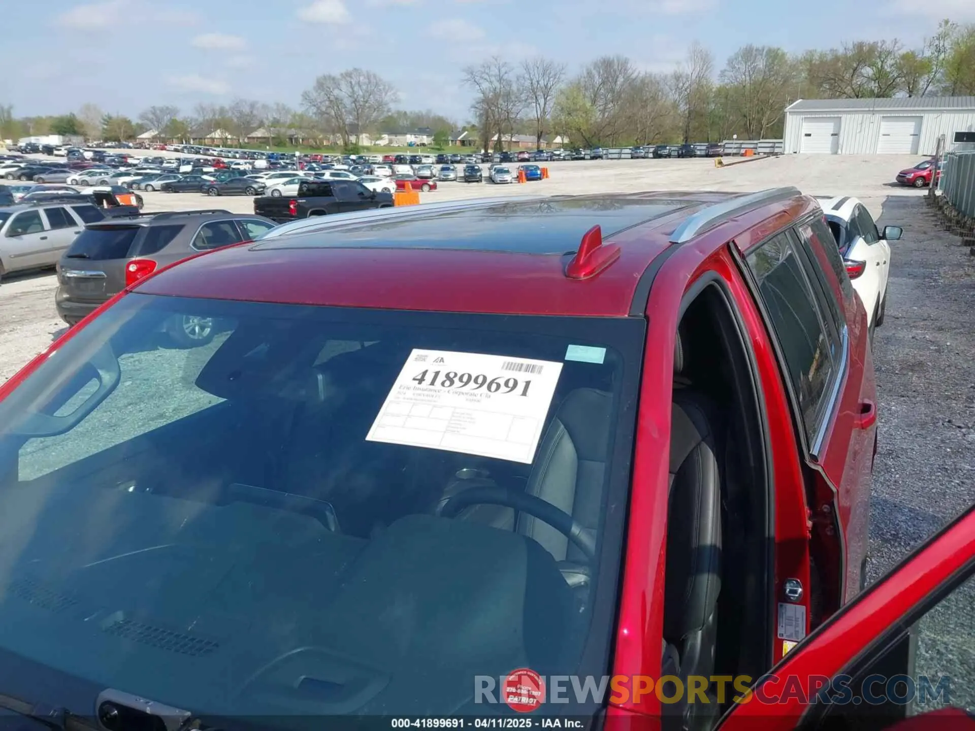 17 Photograph of a damaged car 1GNSKNKD1RR368509 CHEVROLET TAHOE 2024