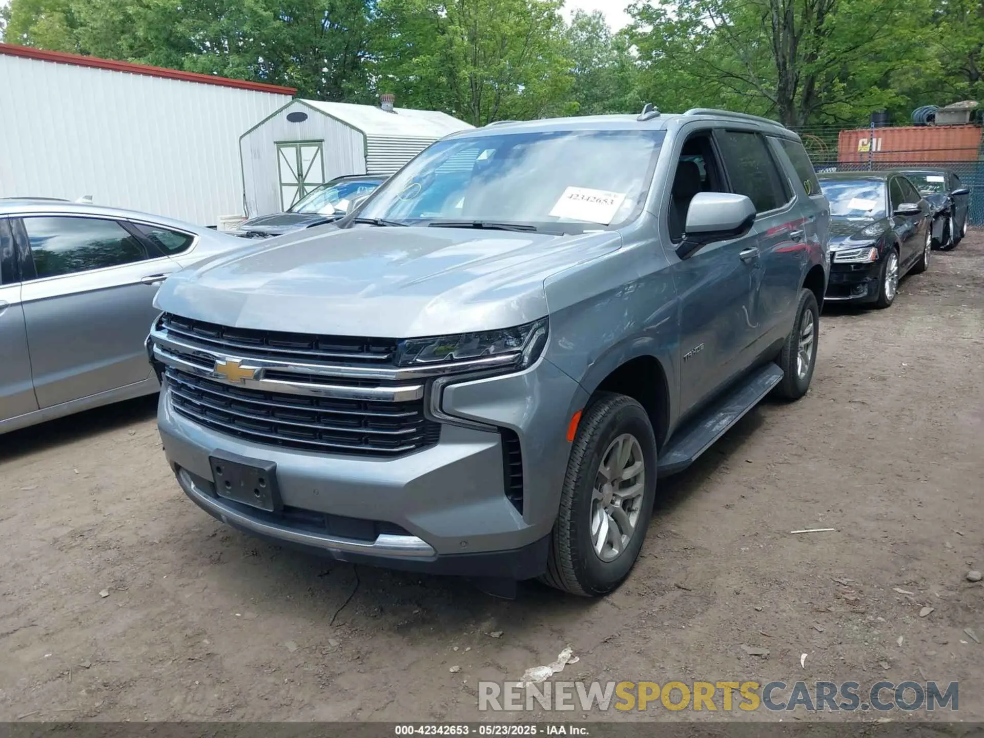 2 Фотография поврежденного автомобиля 1GNSKNKD2RR180324 CHEVROLET TAHOE 2024