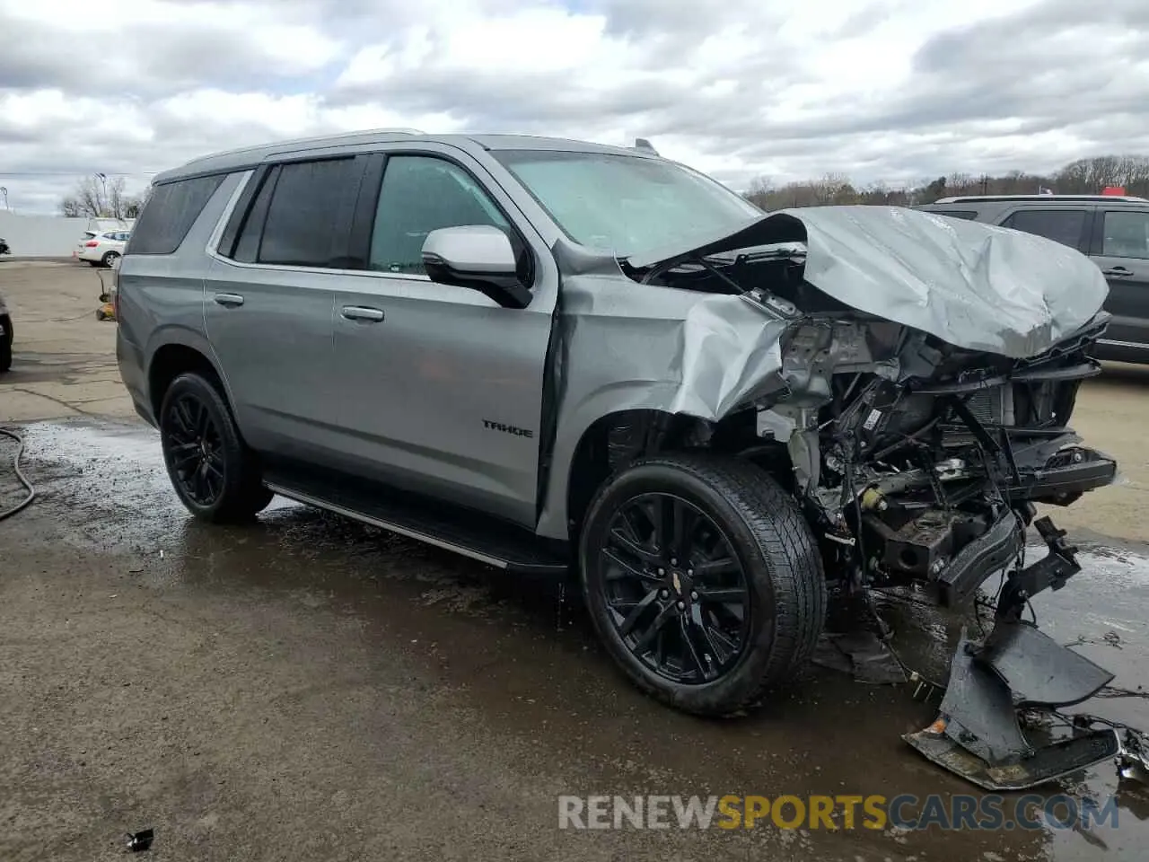 4 Фотография поврежденного автомобиля 1GNSKNKD4RR165517 CHEVROLET TAHOE 2024