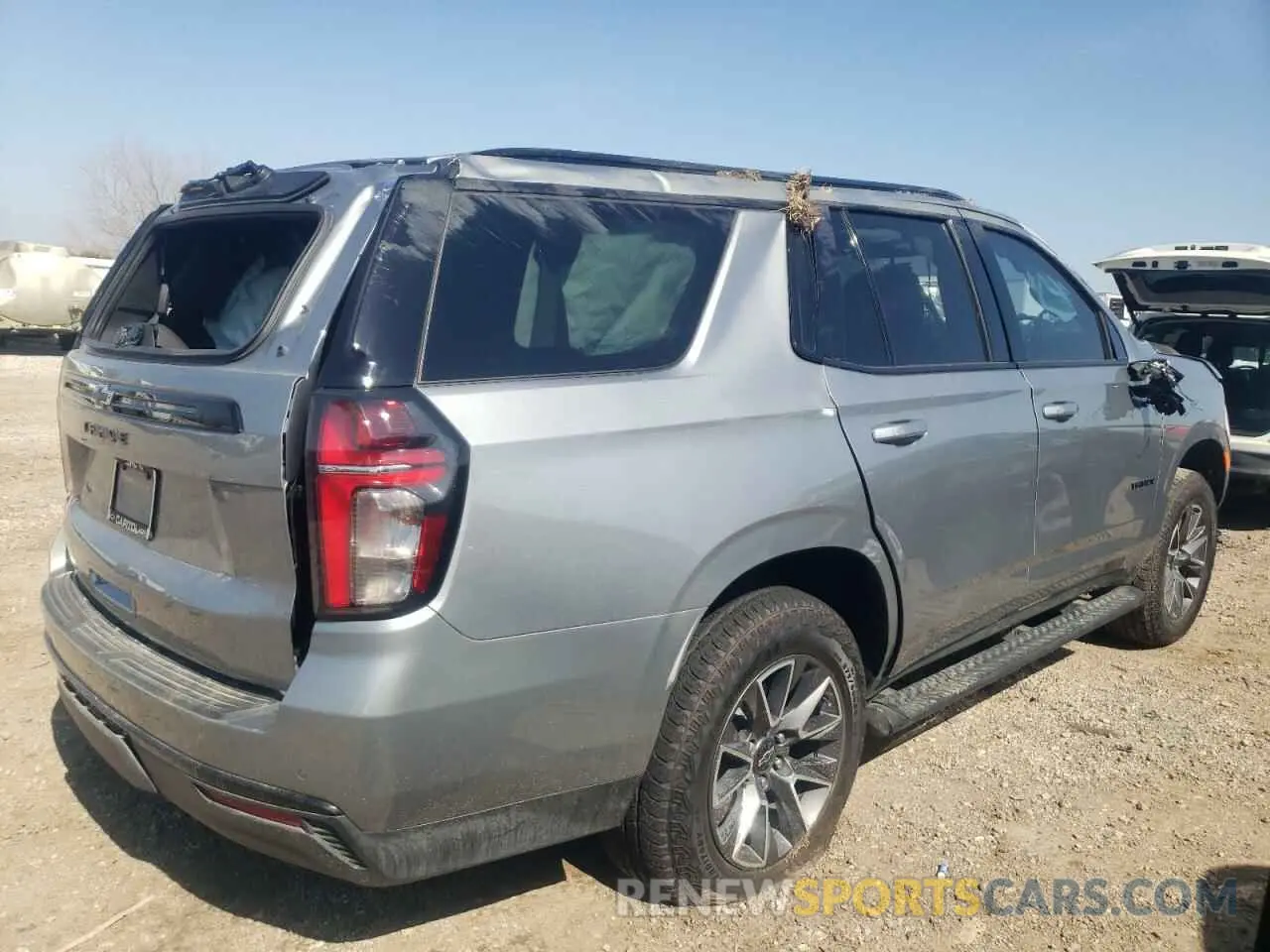 3 Фотография поврежденного автомобиля 1GNSKPKD2RR261111 CHEVROLET TAHOE 2024