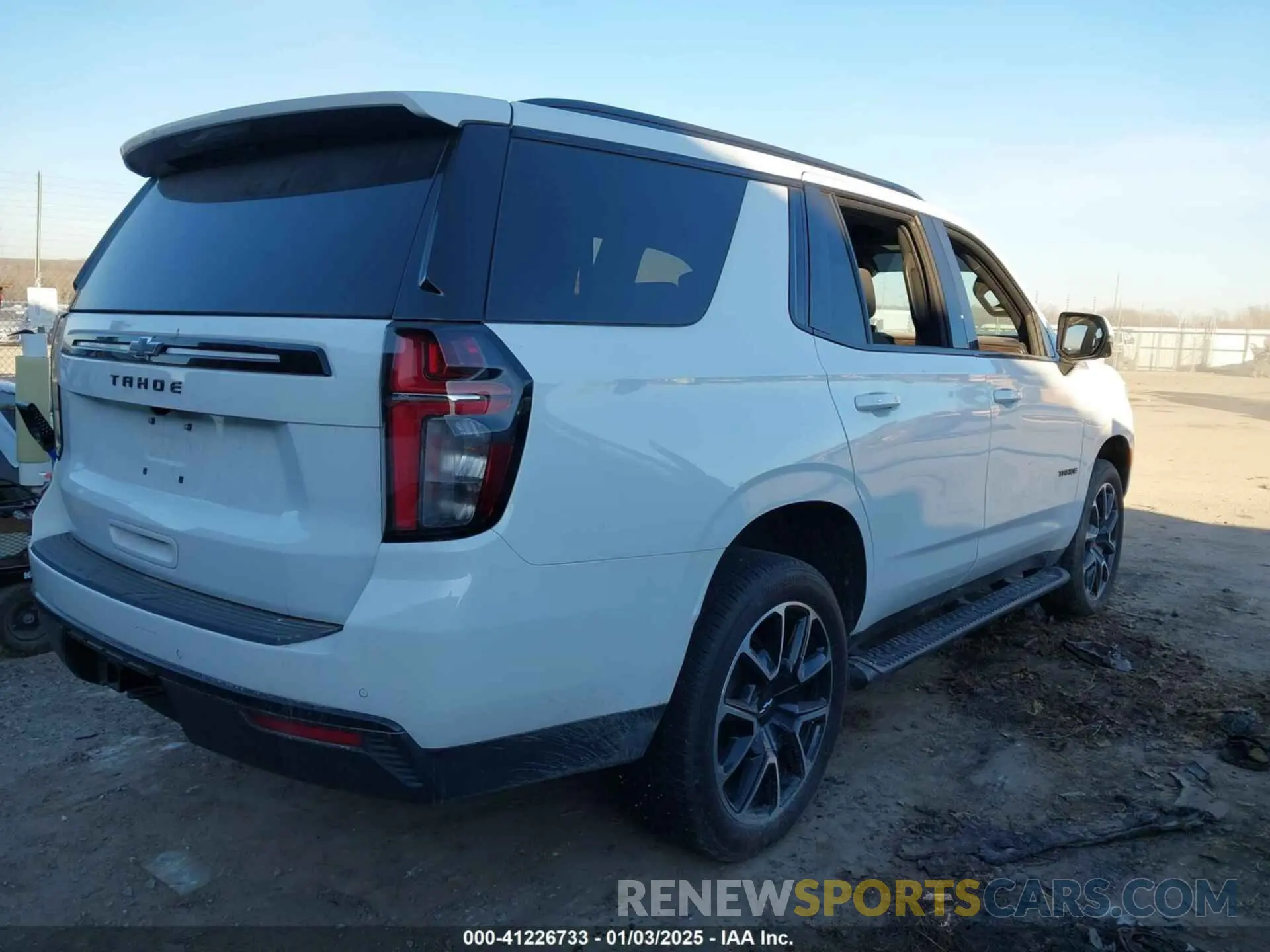 4 Фотография поврежденного автомобиля 1GNSKPKD8RR269892 CHEVROLET TAHOE 2024