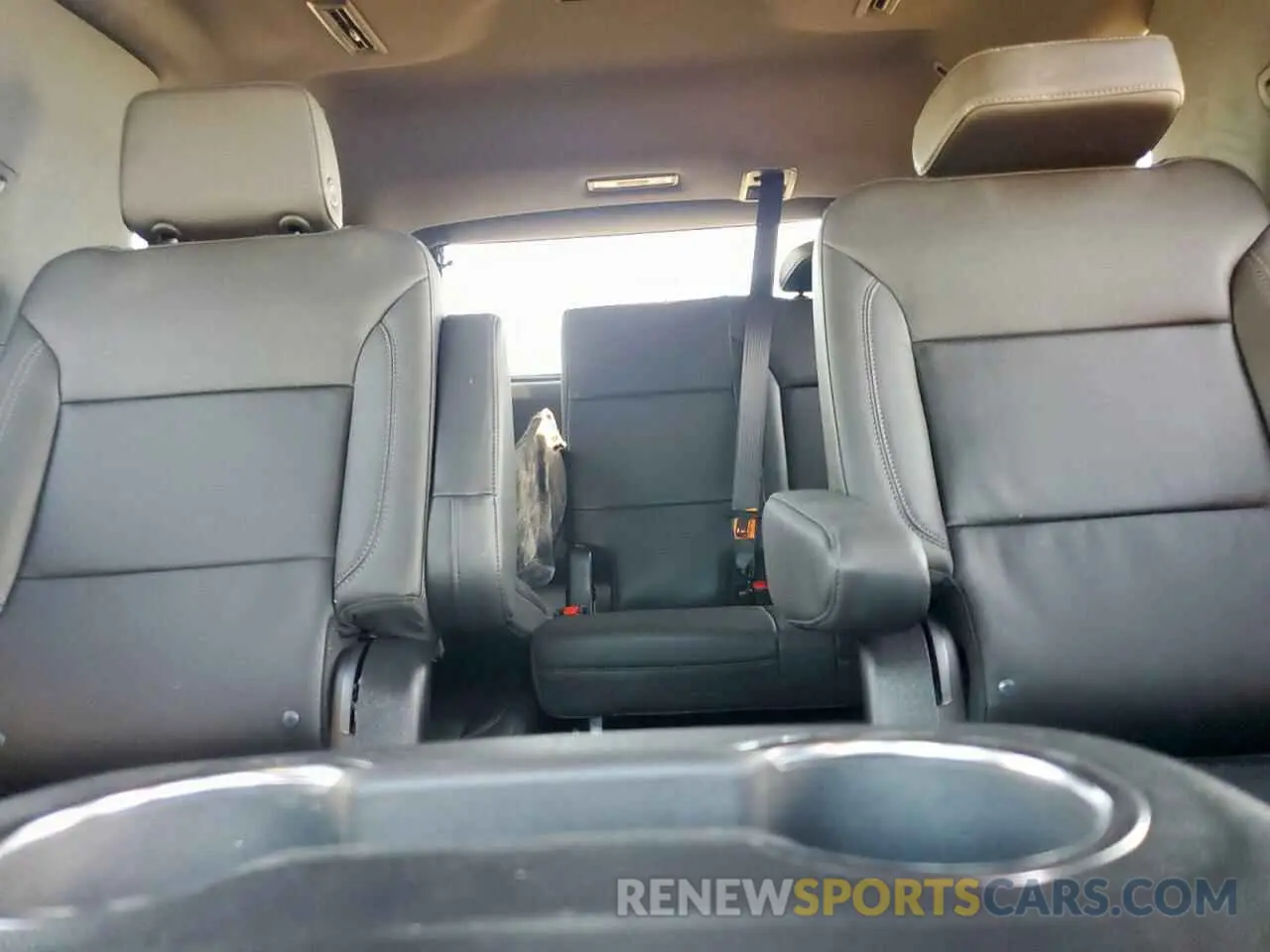 10 Фотография поврежденного автомобиля 1GNSKPKL6RR342717 CHEVROLET TAHOE 2024