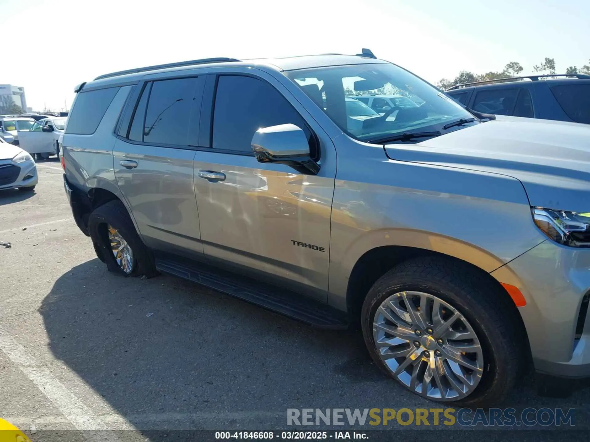18 Фотография поврежденного автомобиля 1GNSKRKD0RR184699 CHEVROLET TAHOE 2024