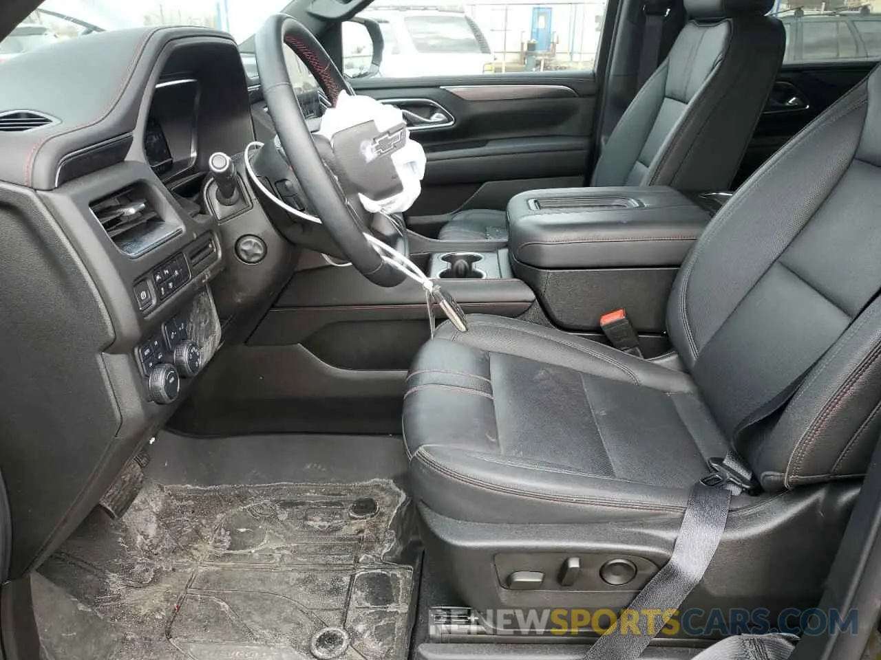 7 Фотография поврежденного автомобиля 1GNSKRKD3RR139191 CHEVROLET TAHOE 2024
